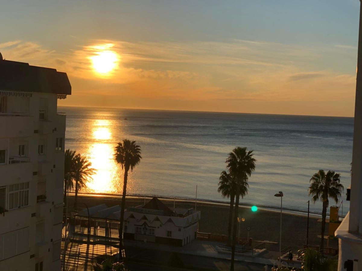 Victoria Luxury Beachfront Apartment In Benalmadena Costa Ngoại thất bức ảnh